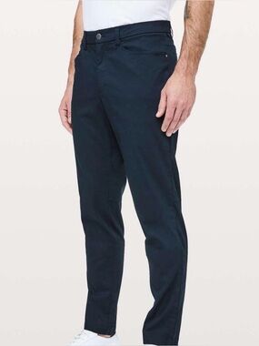 Lululemon men’s classic fit ABC Pant